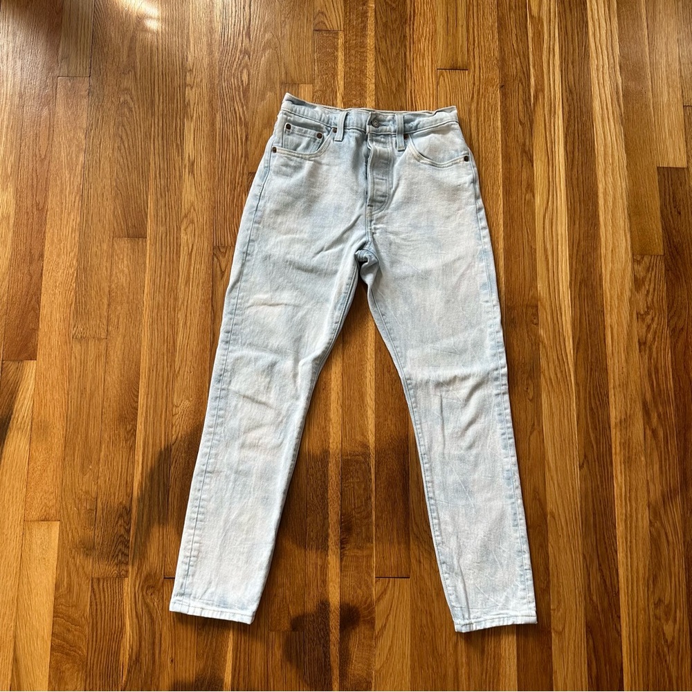 Levi's 501 Skinny Women's W25 L28 Light Acid Wash Button Fly Jeans